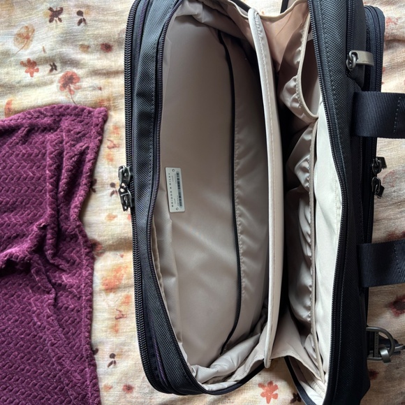 Briggs and Riley laptop bag - Picture 4 of 7